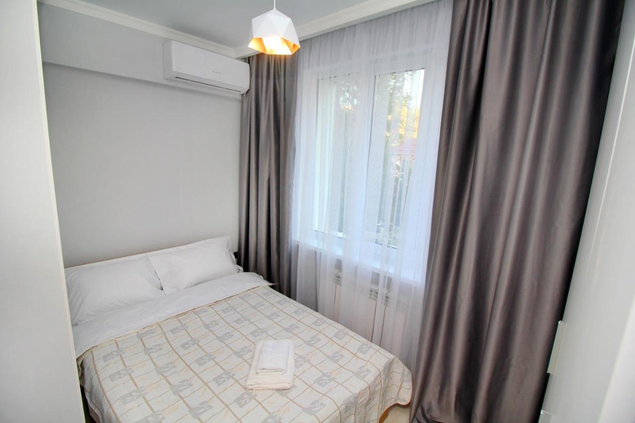 Cozy Studio In The Best Area! 3 Alma-Ata Exteriör bild