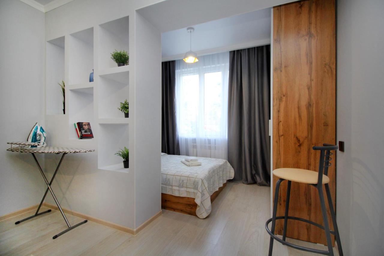 Cozy Studio In The Best Area! 3 Alma-Ata Exteriör bild